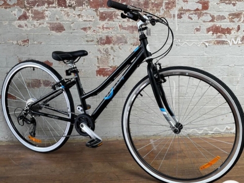 E620X9 Black/Sky Blue